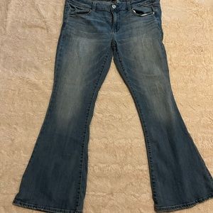 American Eagle size 16 short jeans